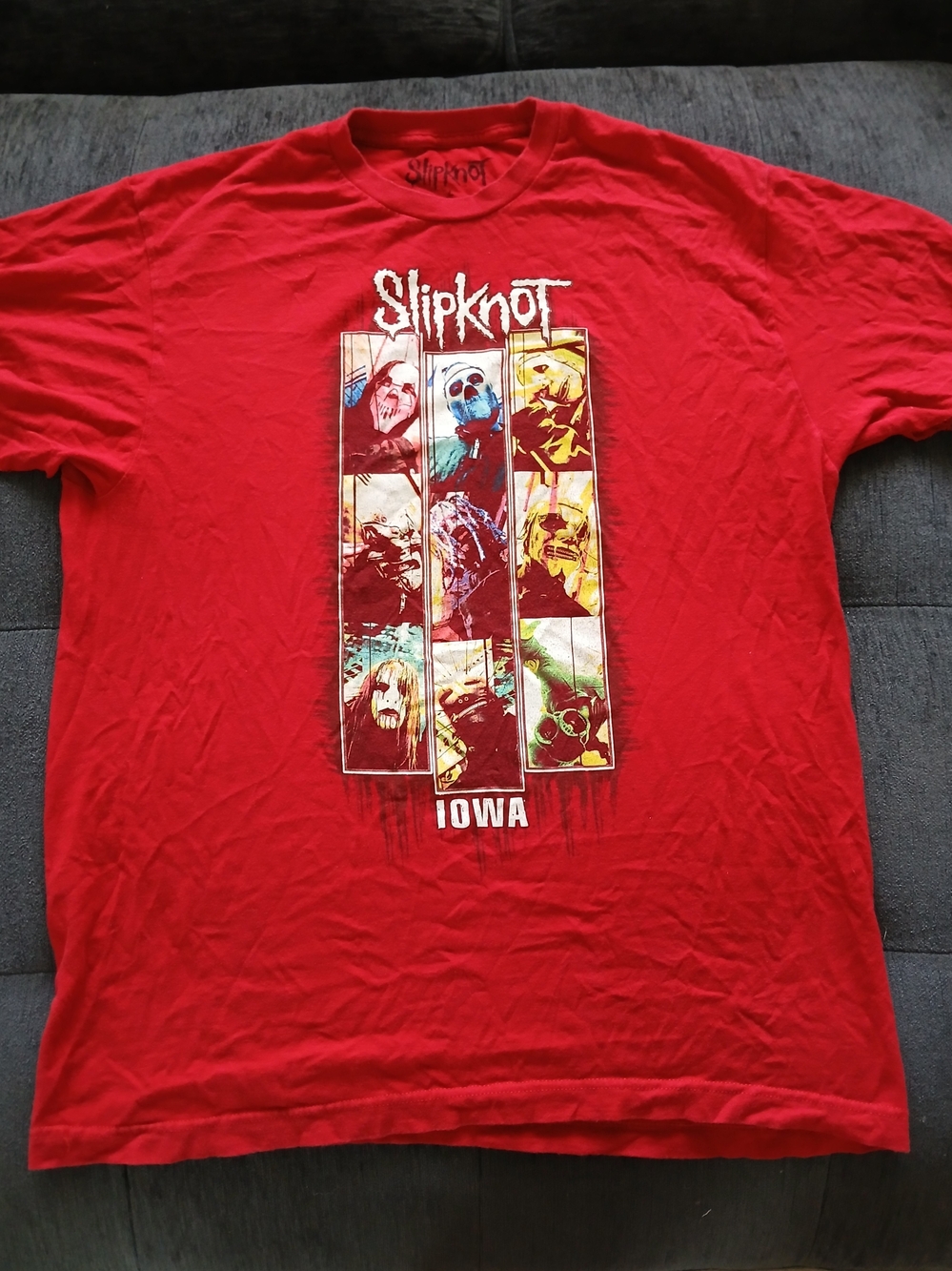 Iowa Graphic Band Tee - Red